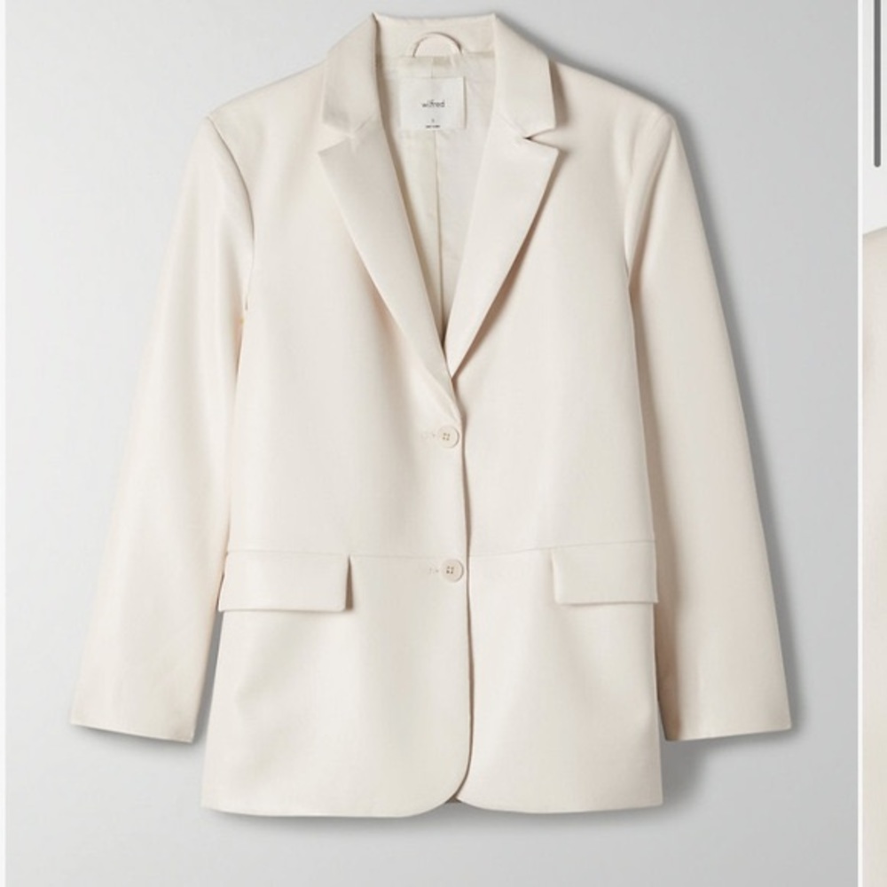 Aritzia cream blazer